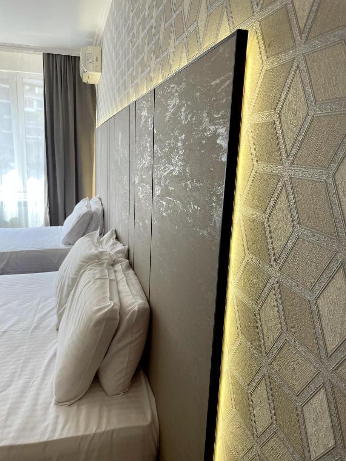 Cosmos Hotel 3*